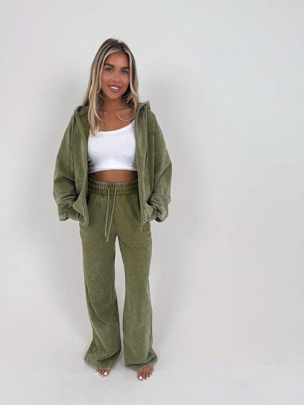THH Full Length Zip Jacket - Olive